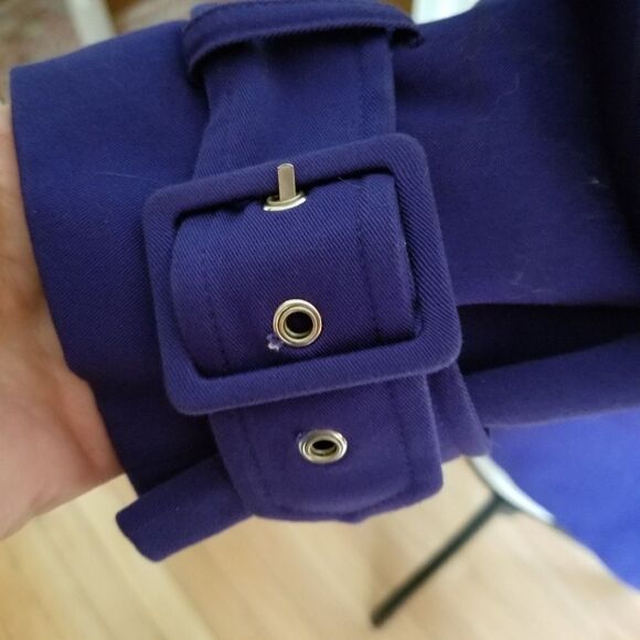 IRIS BLUE CROP JACKET - Picture 2 of 7